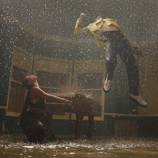 女生把🐻出和男生30分钟
